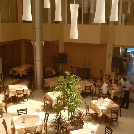 Otel Esperanto 3*